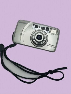 samsung maxima zoom 105 35mm film camera point and shoot vintage 90s